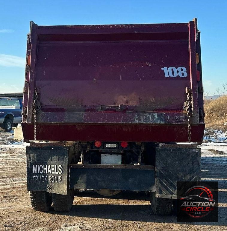 2019 Peterbilt 567  dump truck
