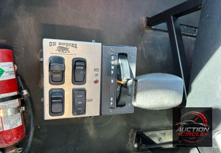 2021 Kenworth T880  dump truck