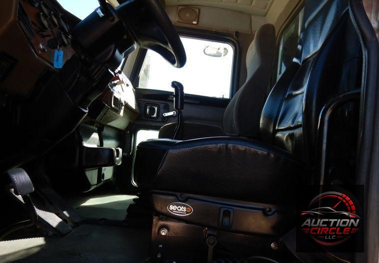 2009 Peterbilt 340
