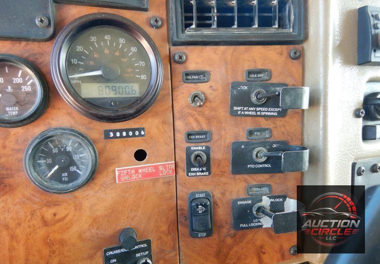 2009 Peterbilt 340