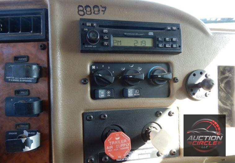 2009 Peterbilt 340