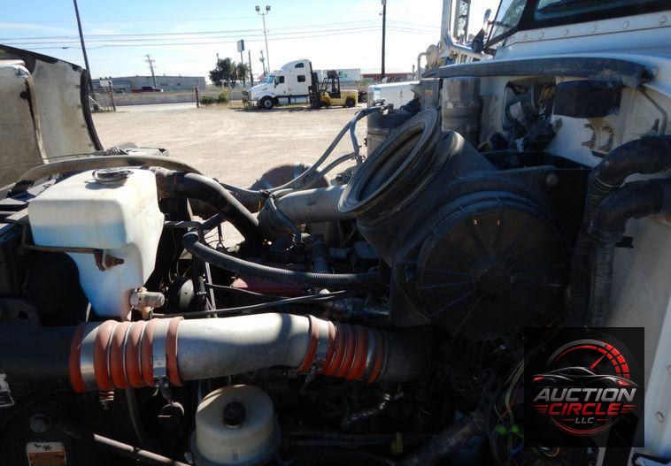 2009 Peterbilt 340
