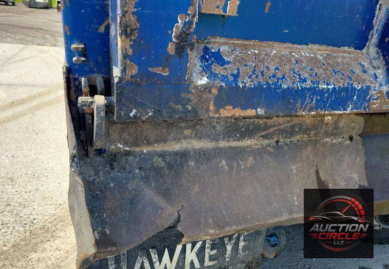 2016 Kenworth T880 dump truck