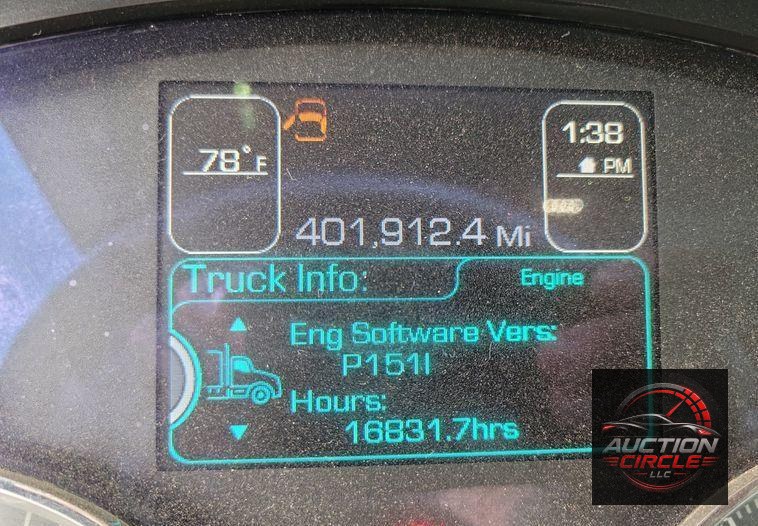 2016 Kenworth T880 dump truck