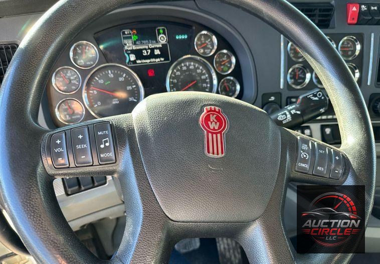2021 Kenworth T880  dump truck