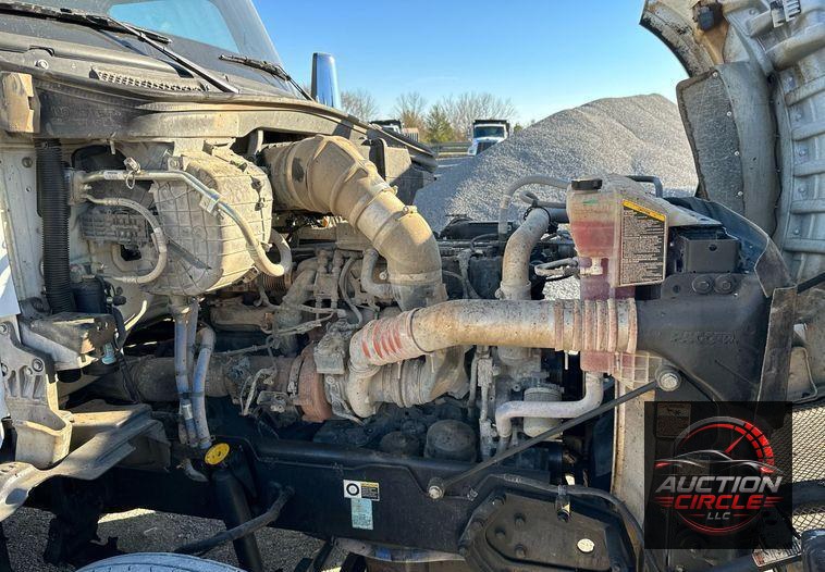 2021 Kenworth T880  dump truck