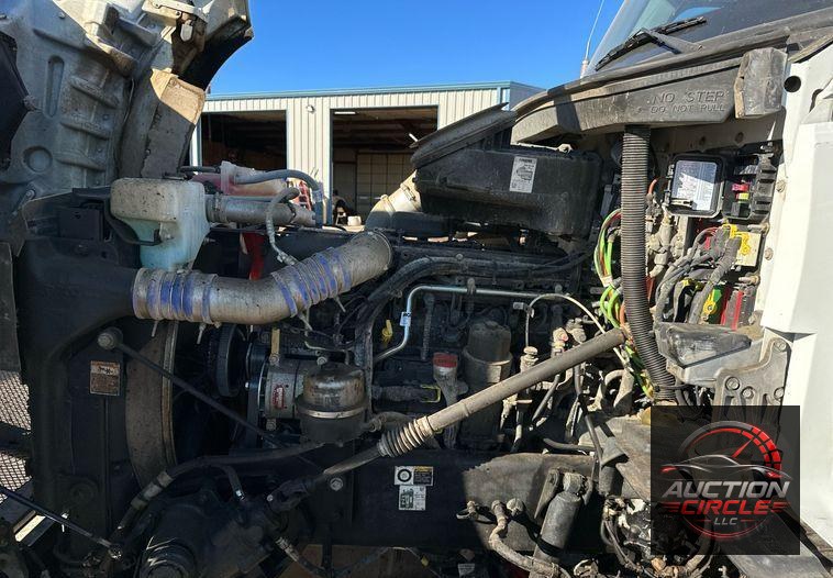 2021 Kenworth T880  dump truck
