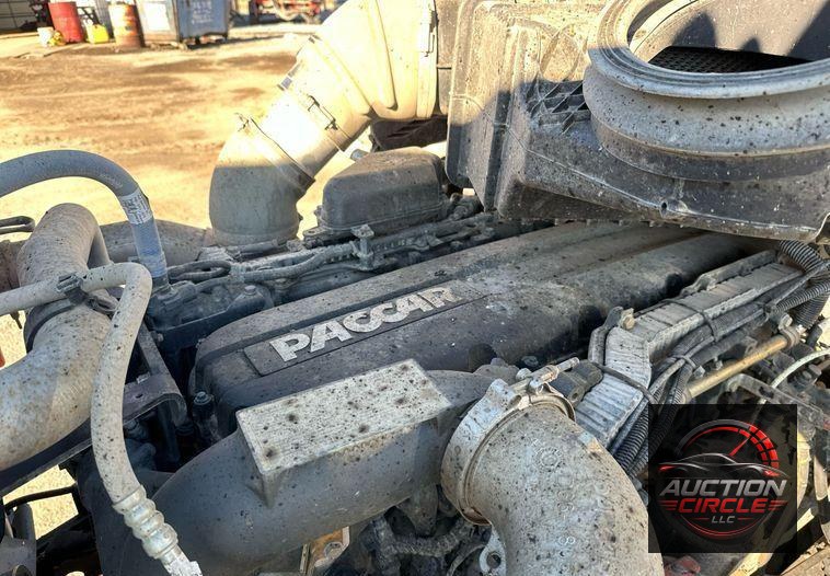 2021 Kenworth T880  dump truck