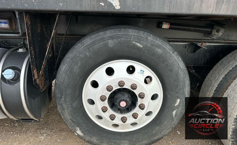 2016 Kenworth  T880 dump truck