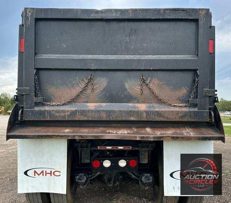 2016 Kenworth  T880 dump truck