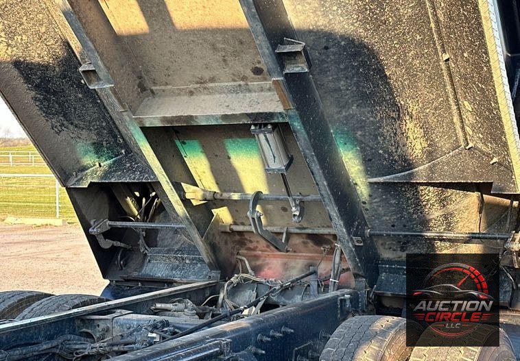 2022 Peterbilt  567 dump truck