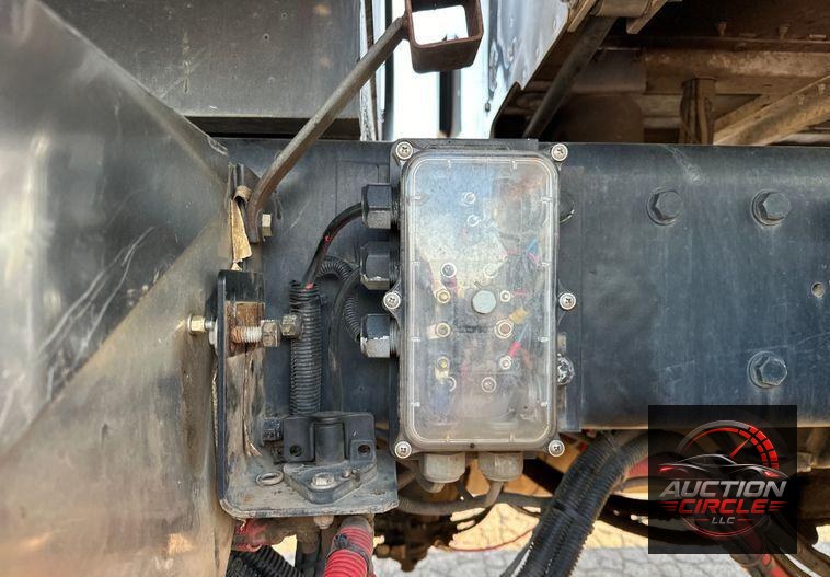 2022 Peterbilt  567 dump truck