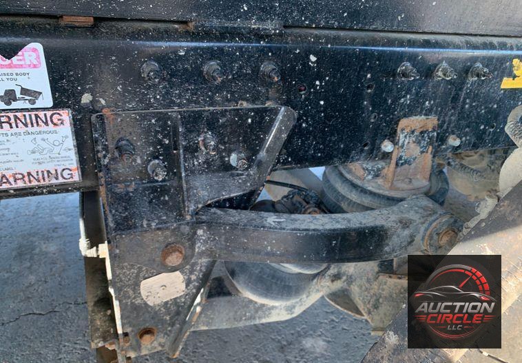 2015 Peterbilt 348 dump truck