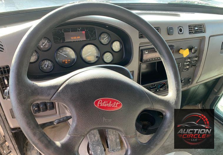 2015 Peterbilt 348 dump truck