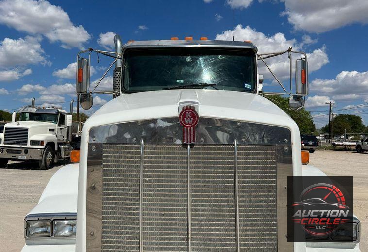 2016 Kenworth T800  dump truck