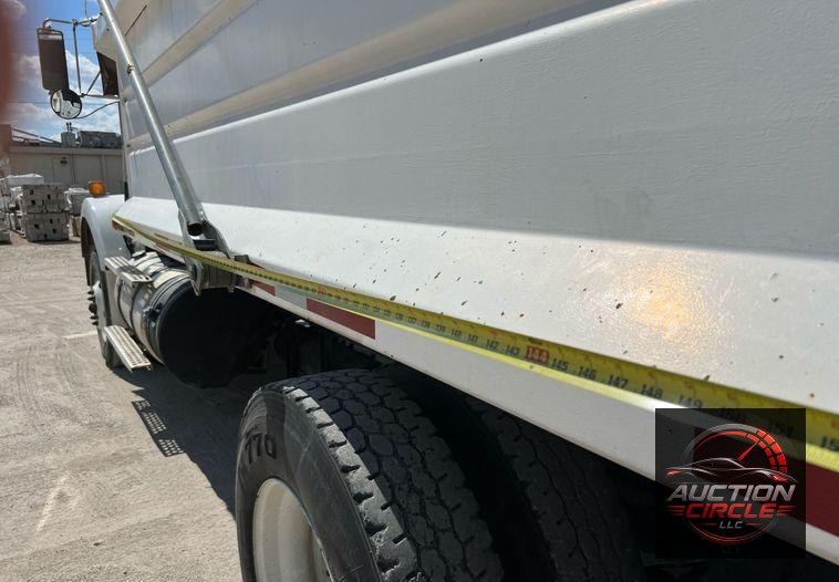 2016 Kenworth T800  dump truck