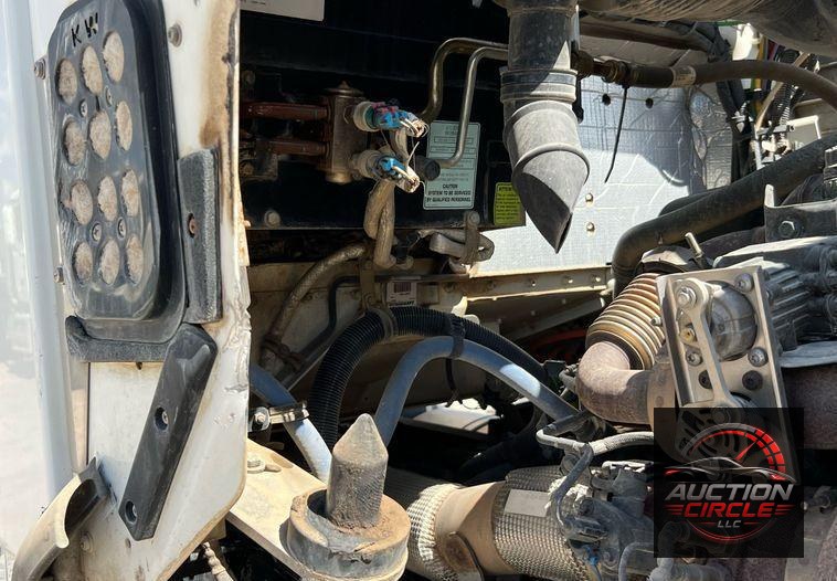2016 Kenworth T800  dump truck
