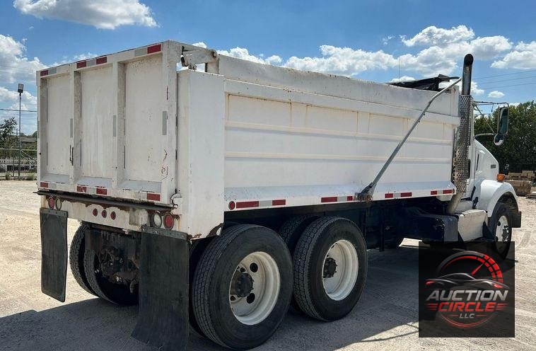 2016 Kenworth T800  dump truck
