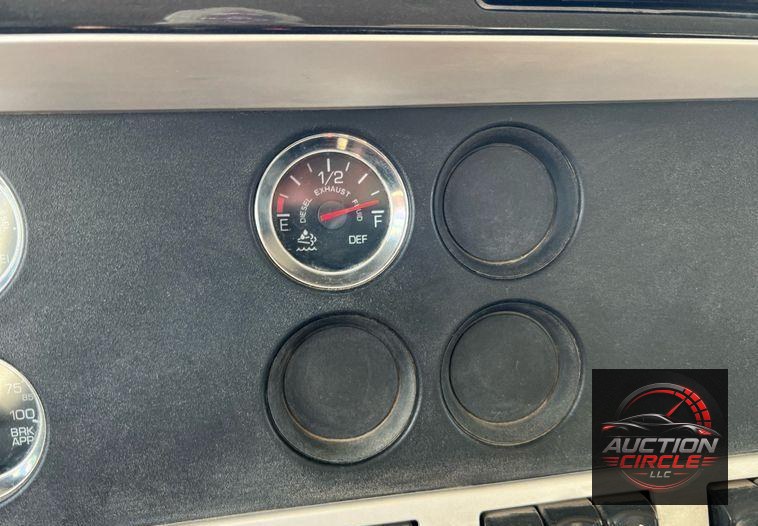2016 Kenworth T800  dump truck