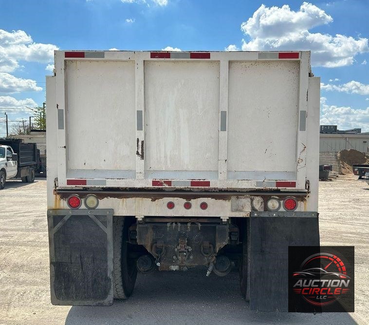 2016 Kenworth T800  dump truck