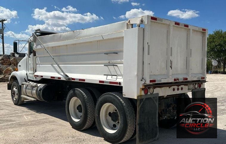 2016 Kenworth T800  dump truck