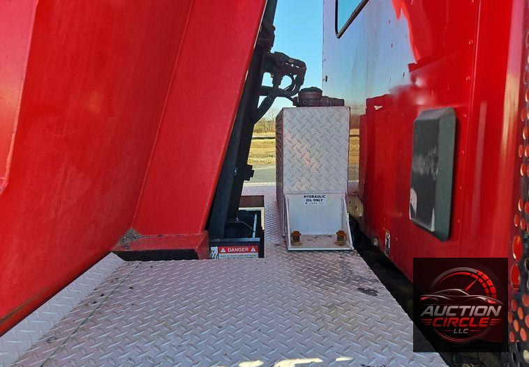 2018 Kenworth T880  dump truck