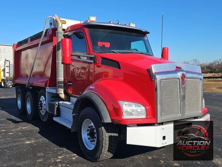 2018 Kenworth T880  dump truck