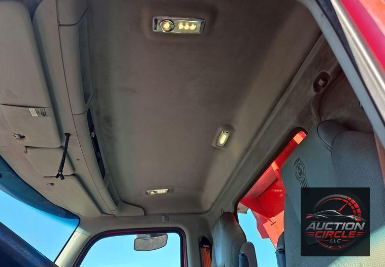 2018 Kenworth T880  dump truck