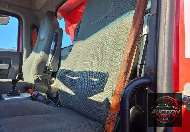 2018 Kenworth T880  dump truck