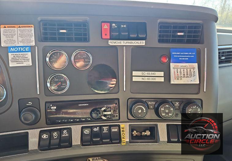 2018 Kenworth T880  dump truck