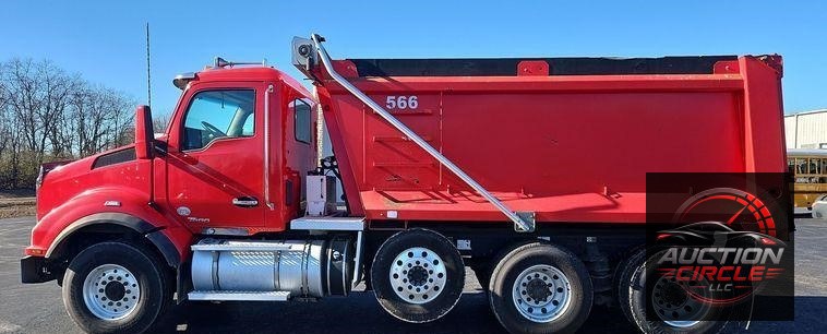 2018 Kenworth T880  dump truck