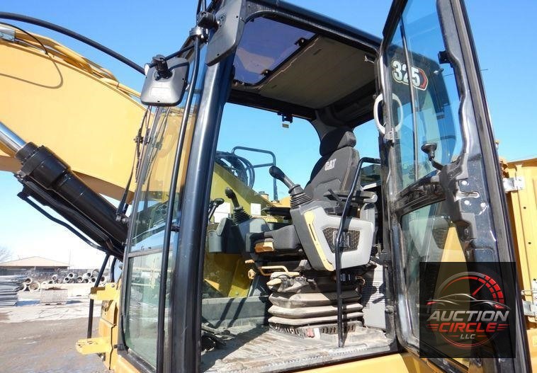 2021 Caterpillar 325  excavator