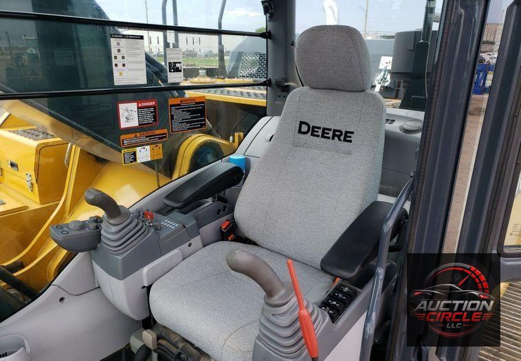 2019 John Deere 350G LC  excavator