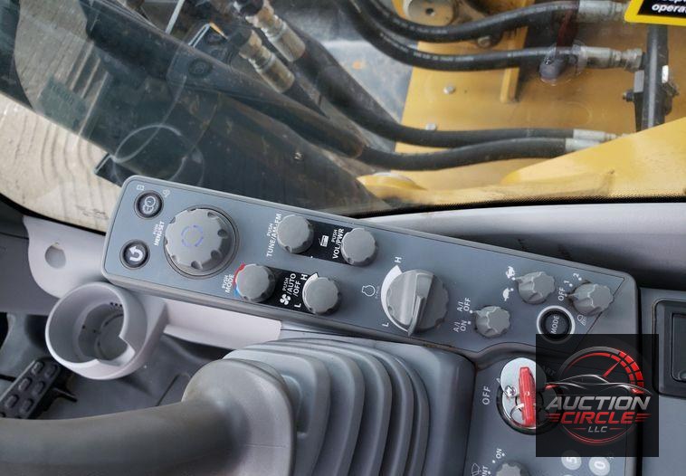 2019 John Deere 350G LC  excavator
