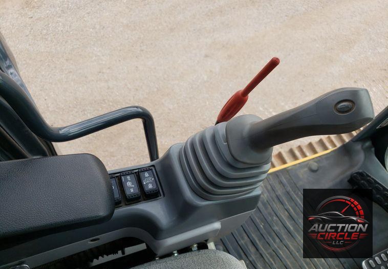 2019 John Deere 350G LC  excavator