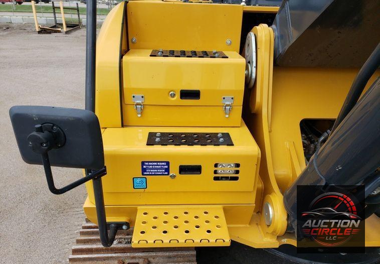 2019 John Deere 350G LC  excavator