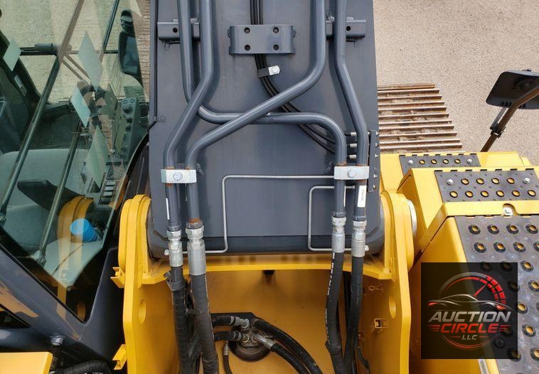 2019 John Deere 350G LC  excavator