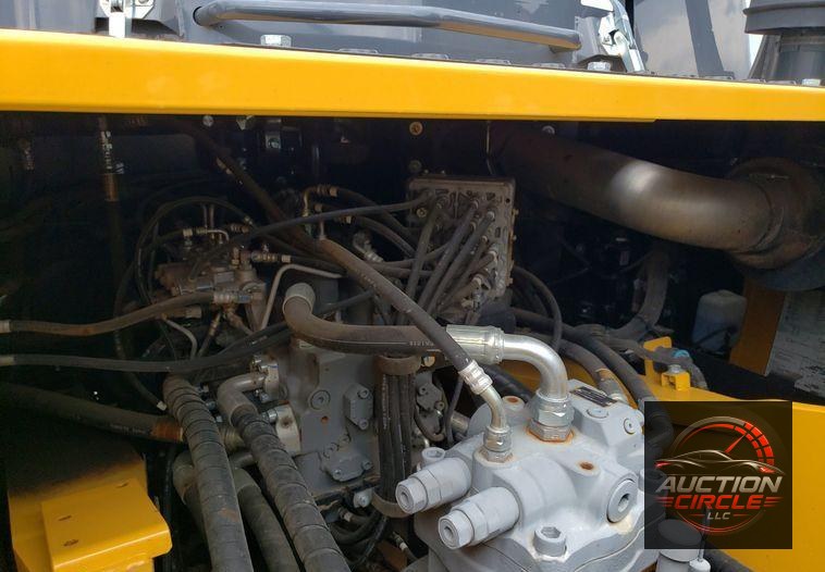 2019 John Deere 350G LC  excavator