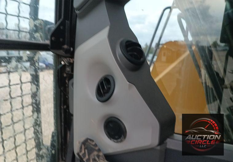 2021 Caterpillar 325  excavator