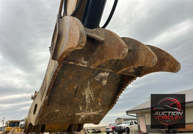 2021 Caterpillar 320GC  excavator