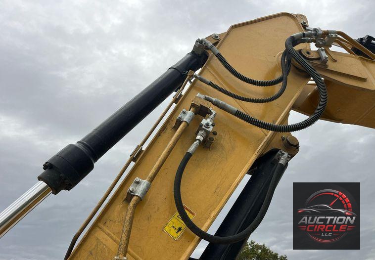 2021 Caterpillar 320GC  excavator