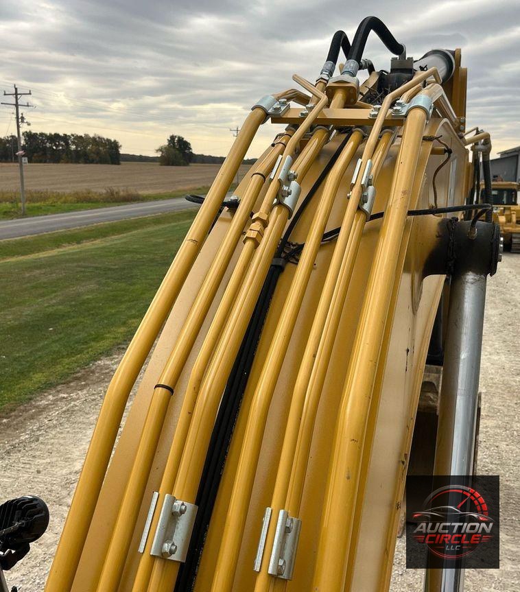 2021 Caterpillar 320GC  excavator