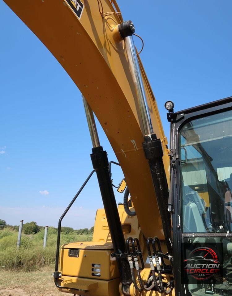 2017 Caterpillar 320F L  excavator