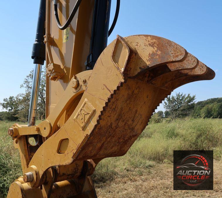 2017 Caterpillar 320F L  excavator