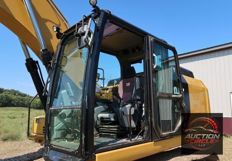 2017 Caterpillar 320F L  excavator