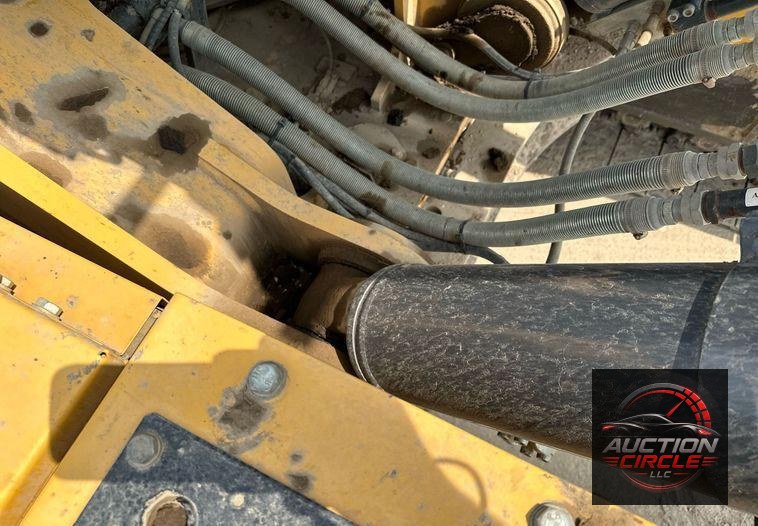 2017 John Deere 470G LC  excavator