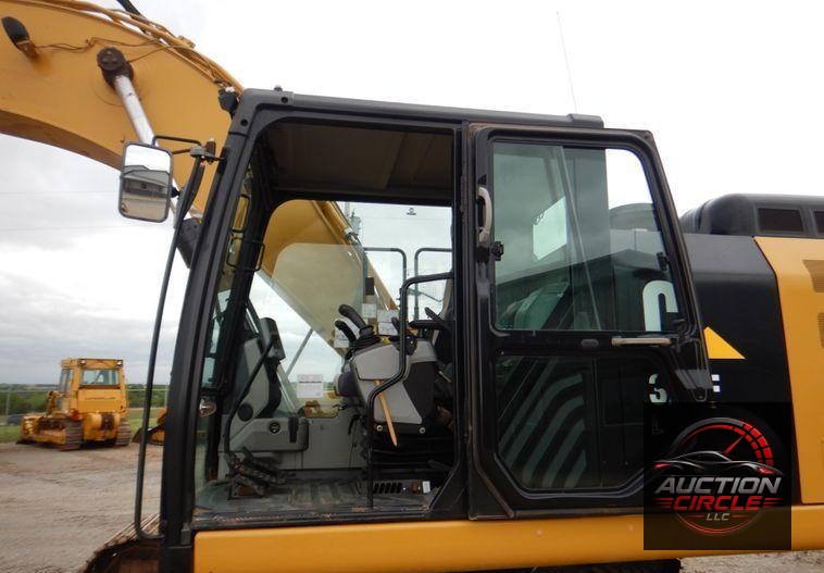 2016 Caterpillar 326FL  excavator