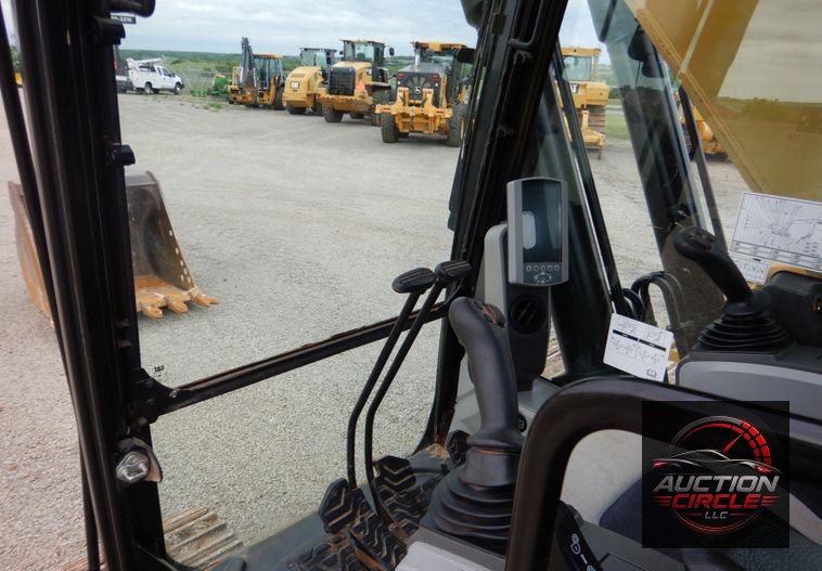 2016 Caterpillar 326FL  excavator
