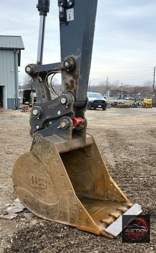 2022 John Deere 200G  excavator