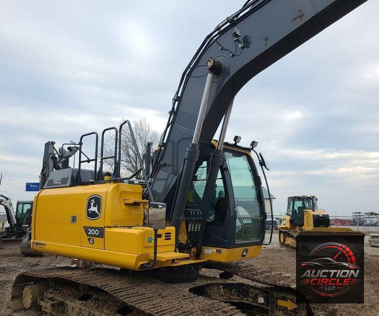 2022 John Deere 200G  excavator